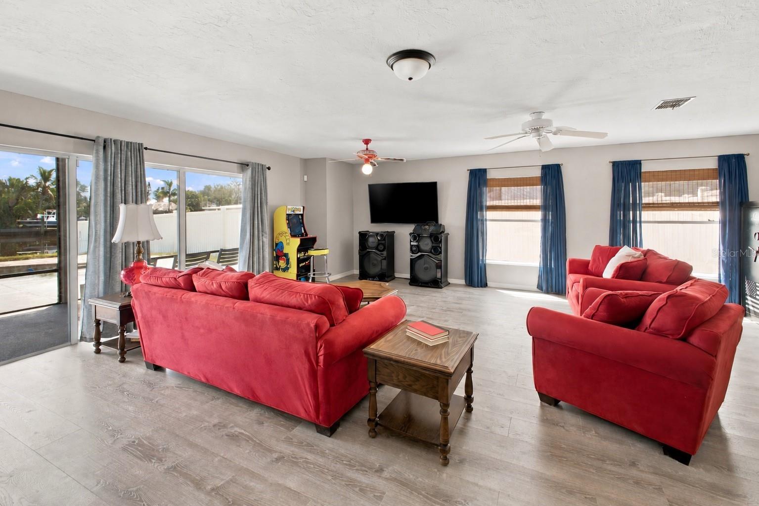 5008 BAY STATE RD — photo 39