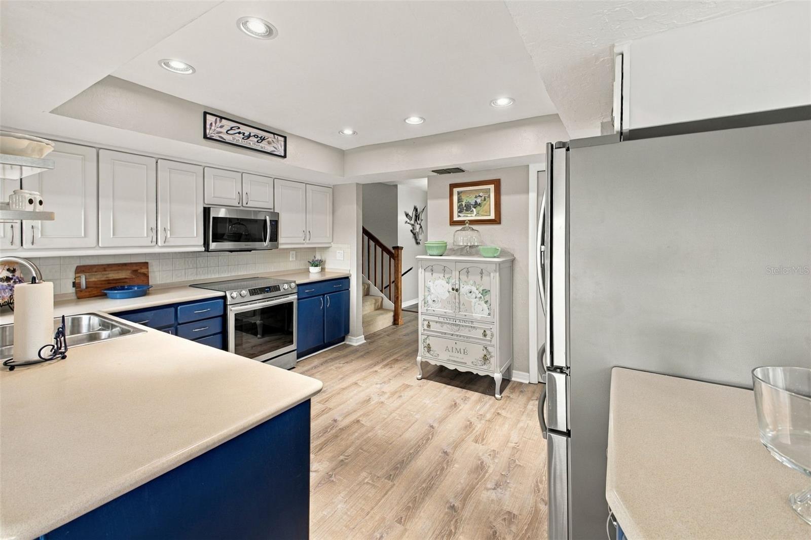 5008 BAY STATE RD — photo 16