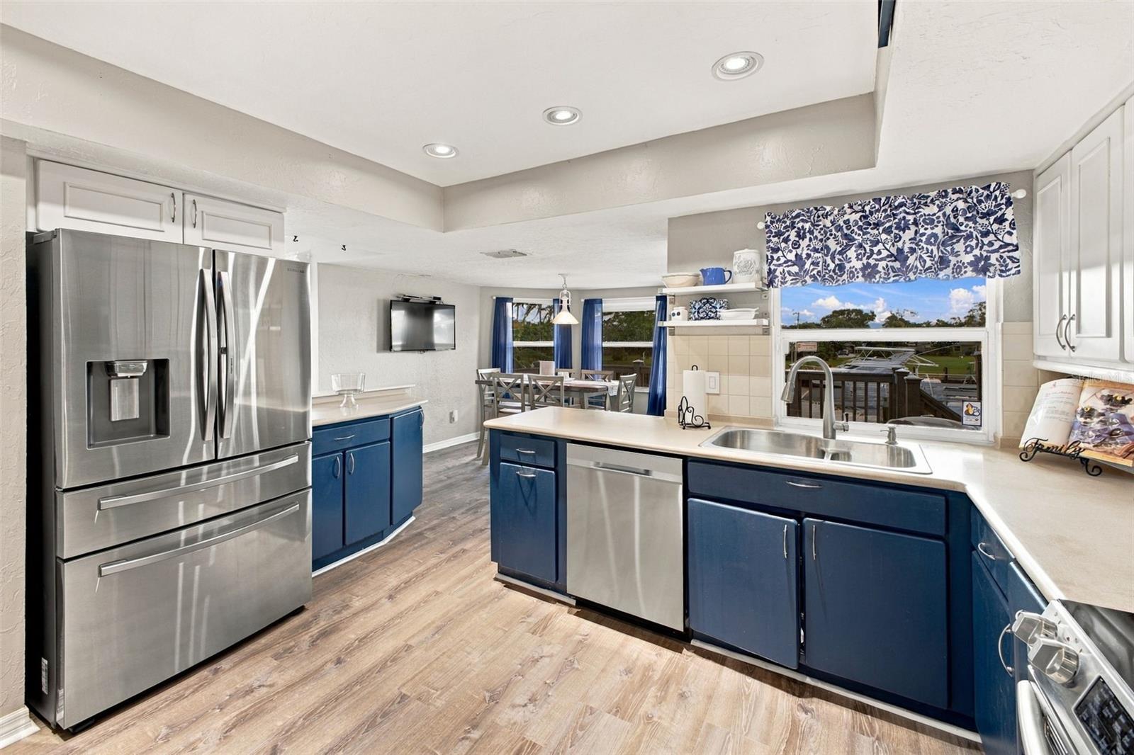 5008 BAY STATE RD — photo 17