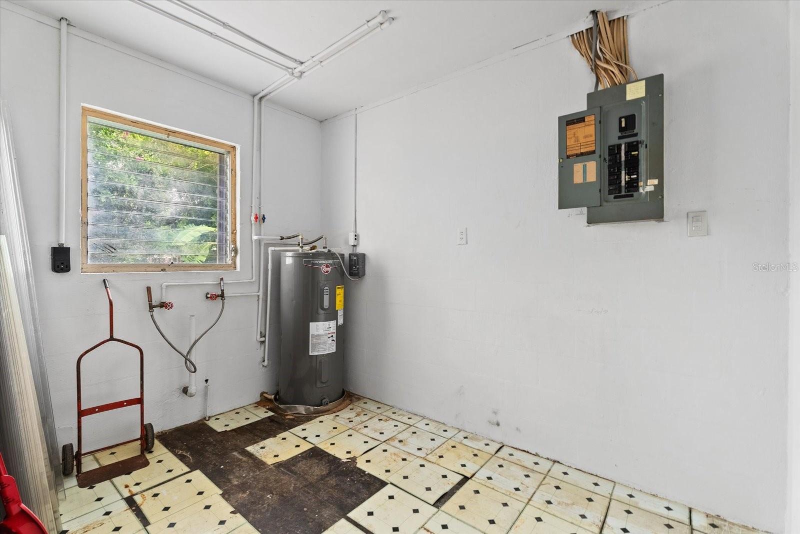 4986 BUCHANAN PL — photo 23