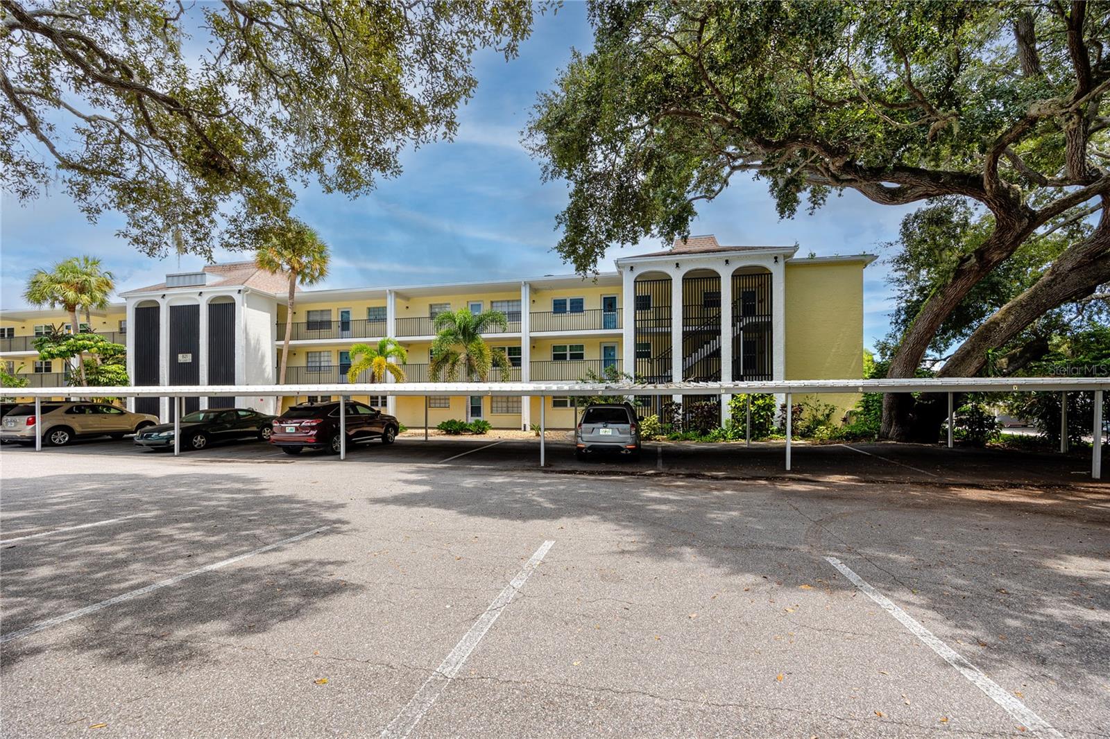 821 DELEON CT #309 — photo 39