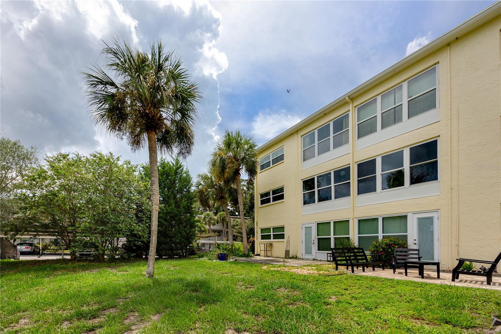 821 DELEON CT #309 — photo 36
