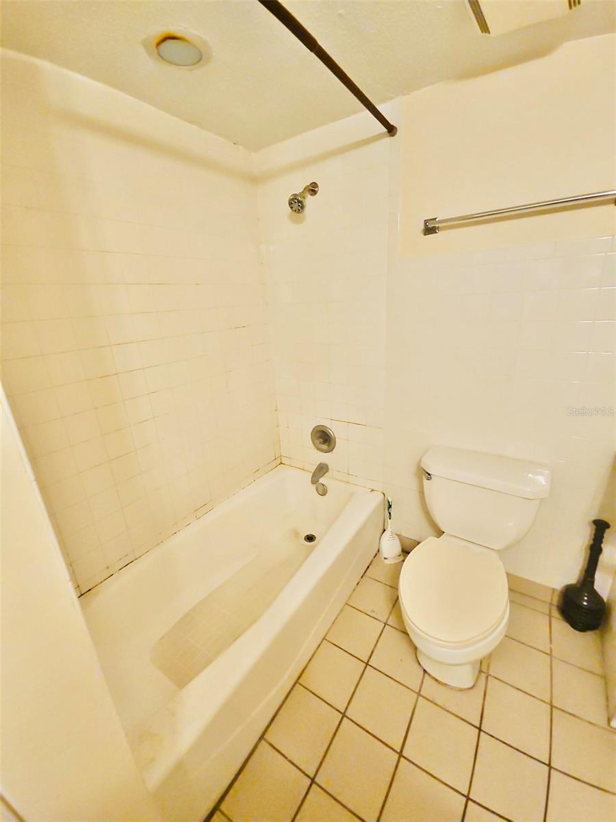 14 HAMILTON HEATH DR #B — photo 15