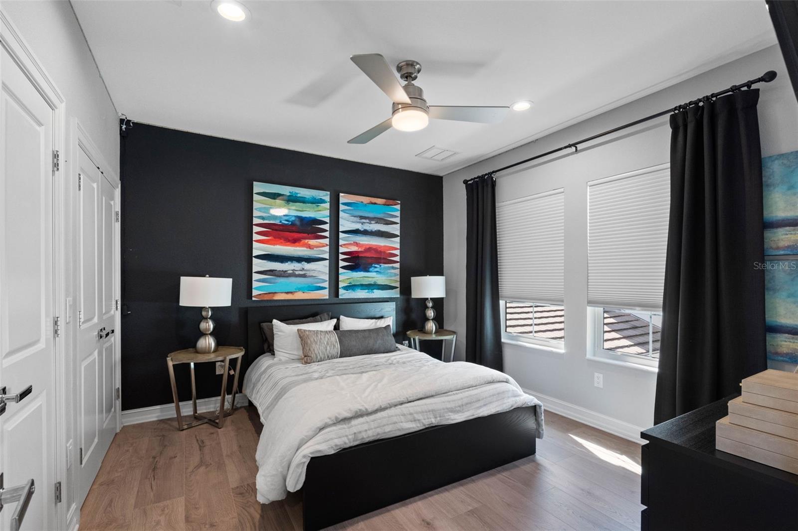 6054 YEATS MANOR DR — photo 39