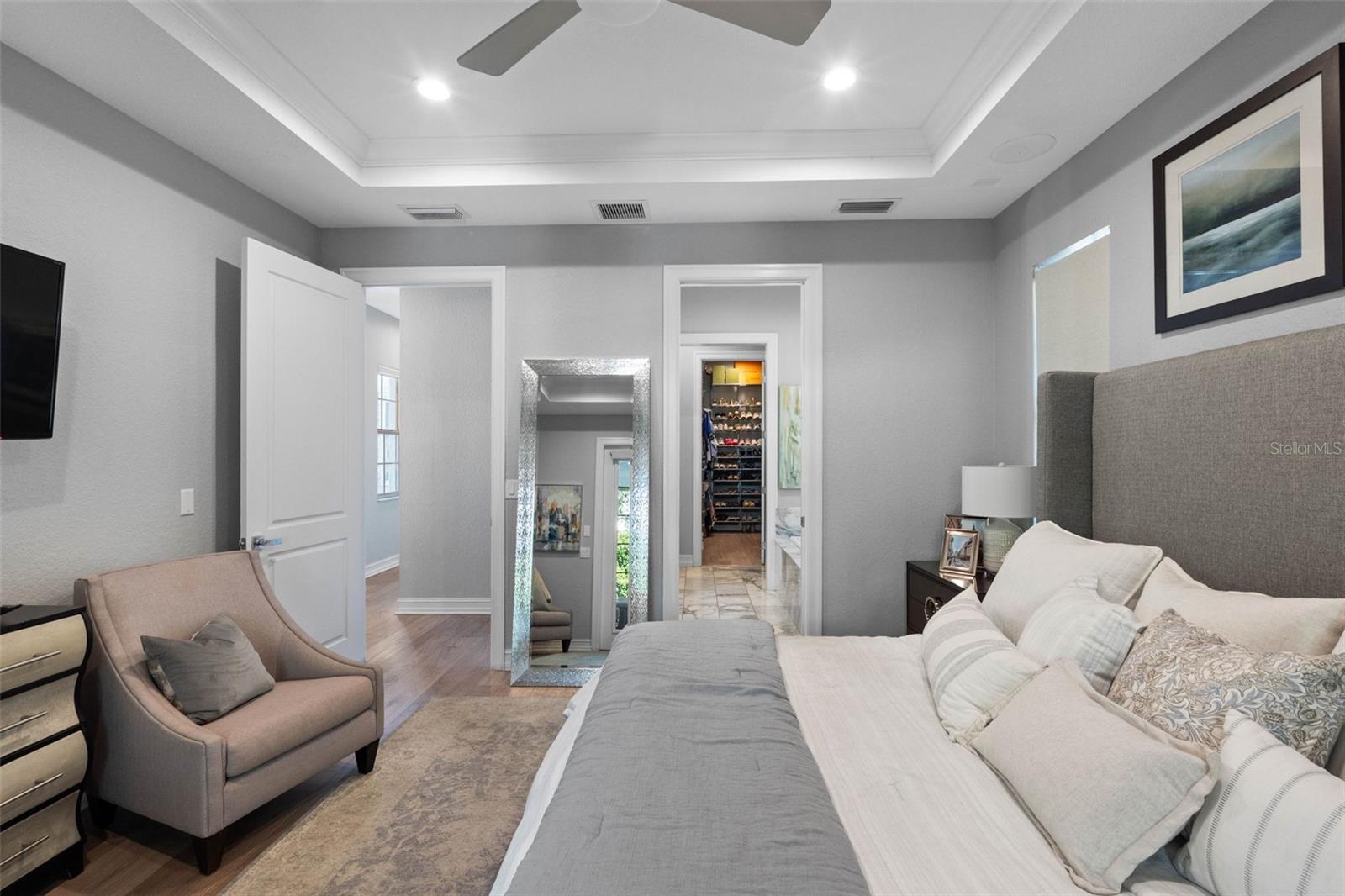 6054 YEATS MANOR DR — photo 25