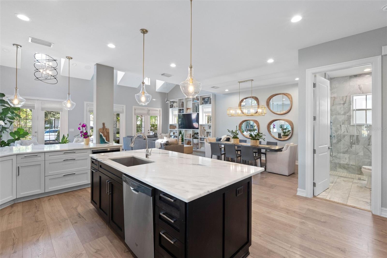 6054 YEATS MANOR DR — photo 17