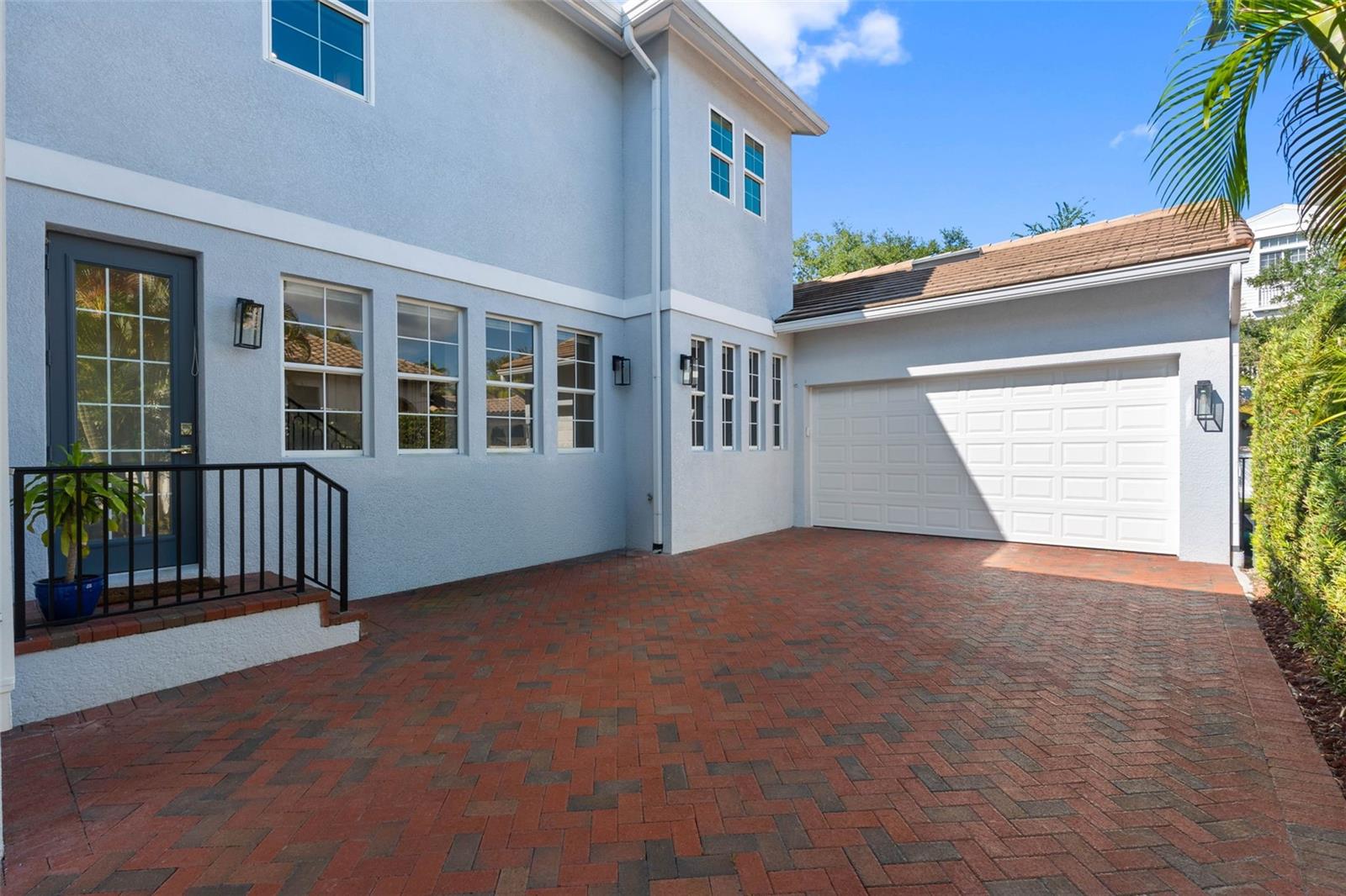 6054 YEATS MANOR DR — photo 86
