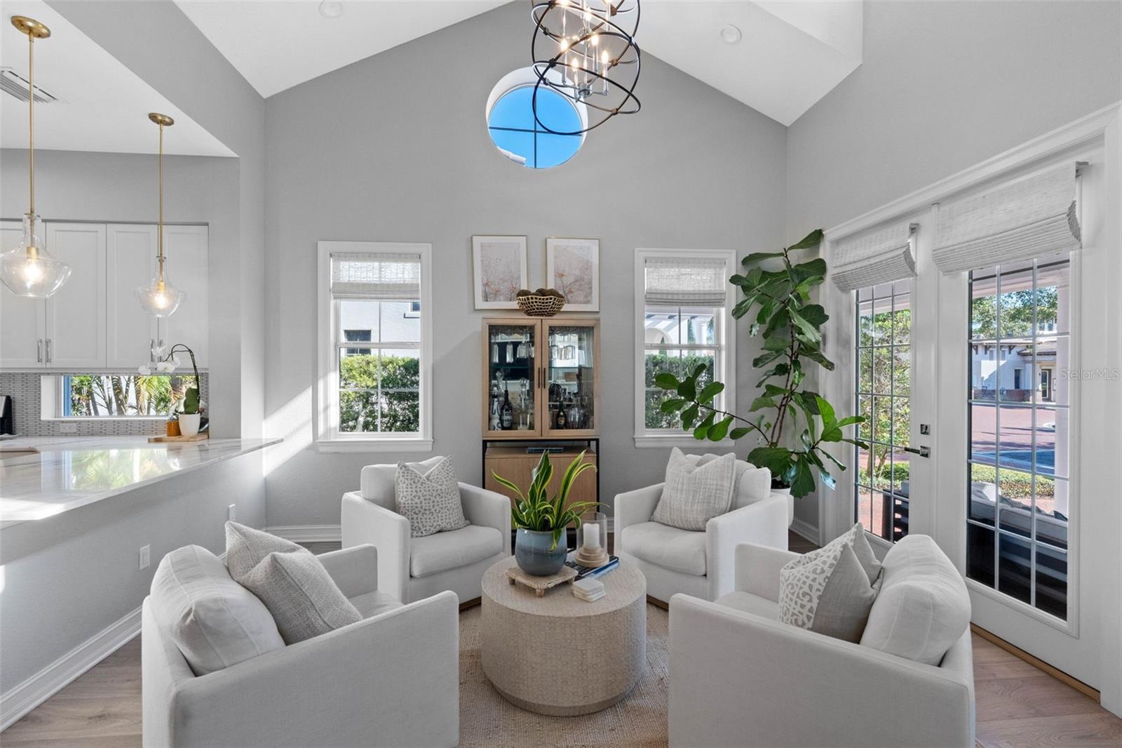 6054 YEATS MANOR DR — photo 4
