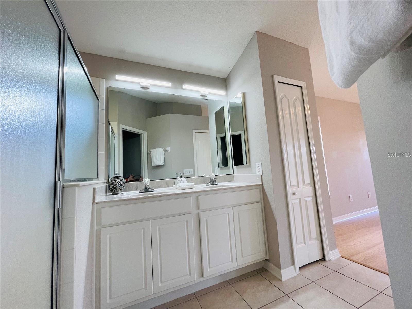 1822 RAVEN GLEN DR — photo 22