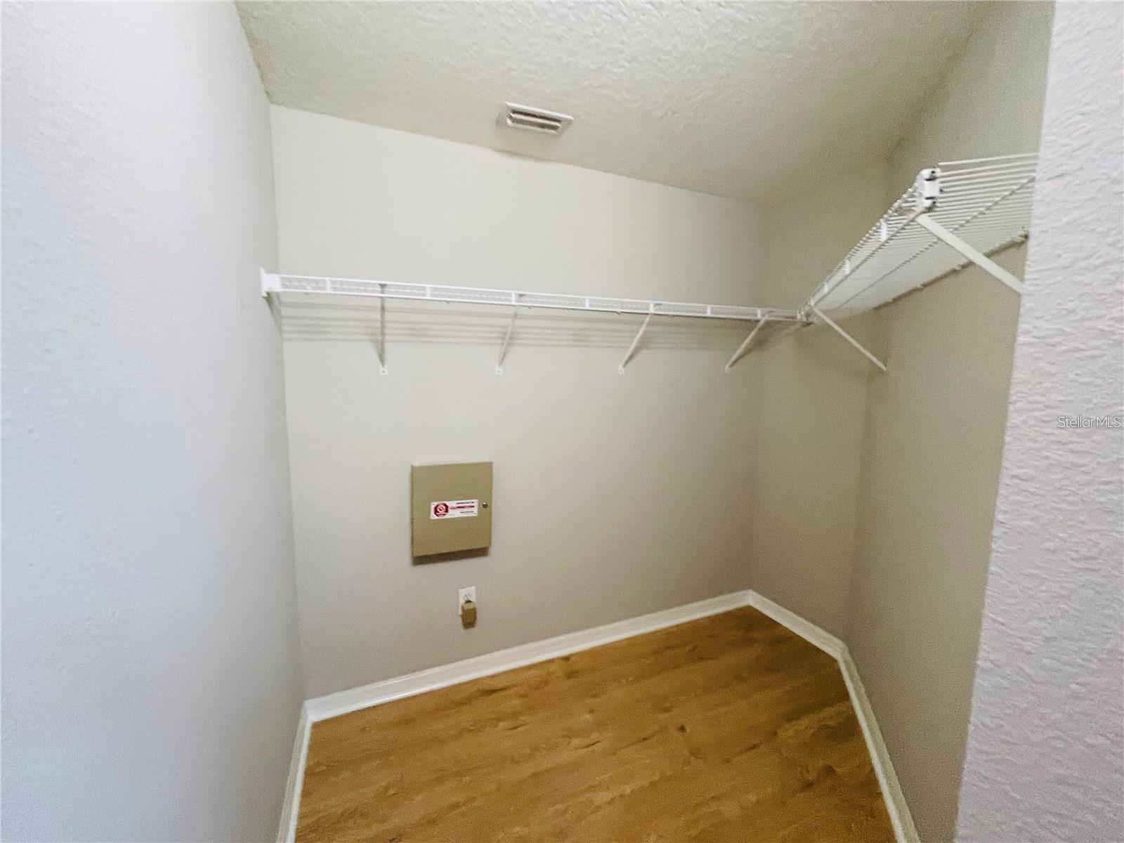 1822 RAVEN GLEN DR — photo 24