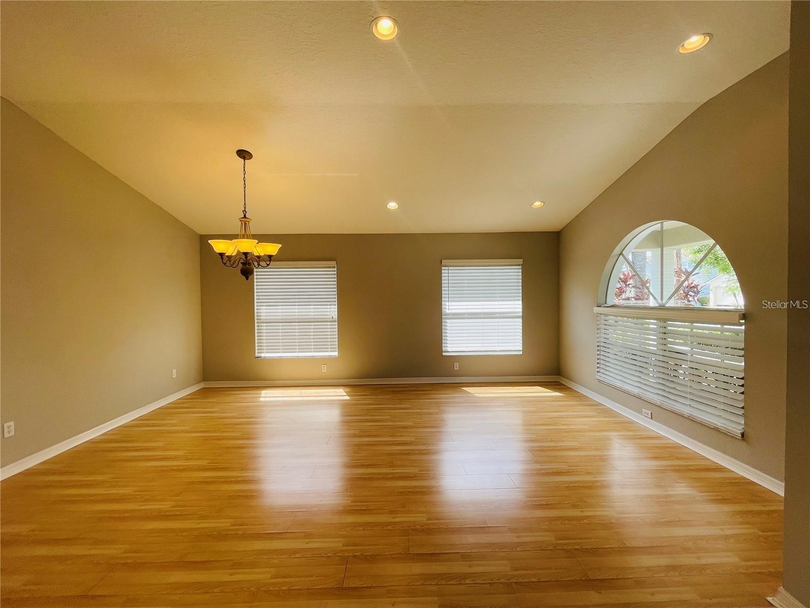 1822 RAVEN GLEN DR — photo 6