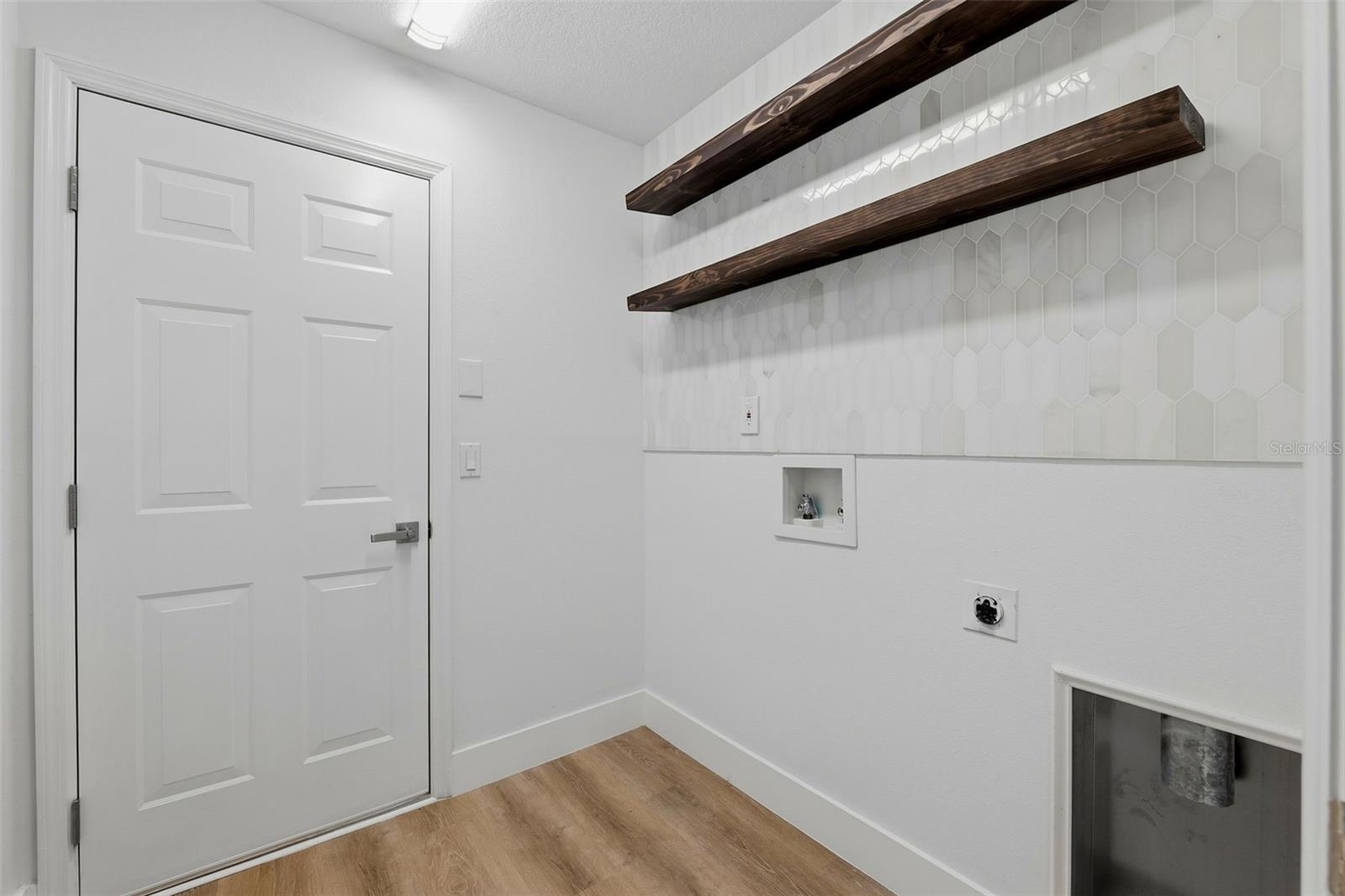 2927 MINUTEMAN LN — photo 39