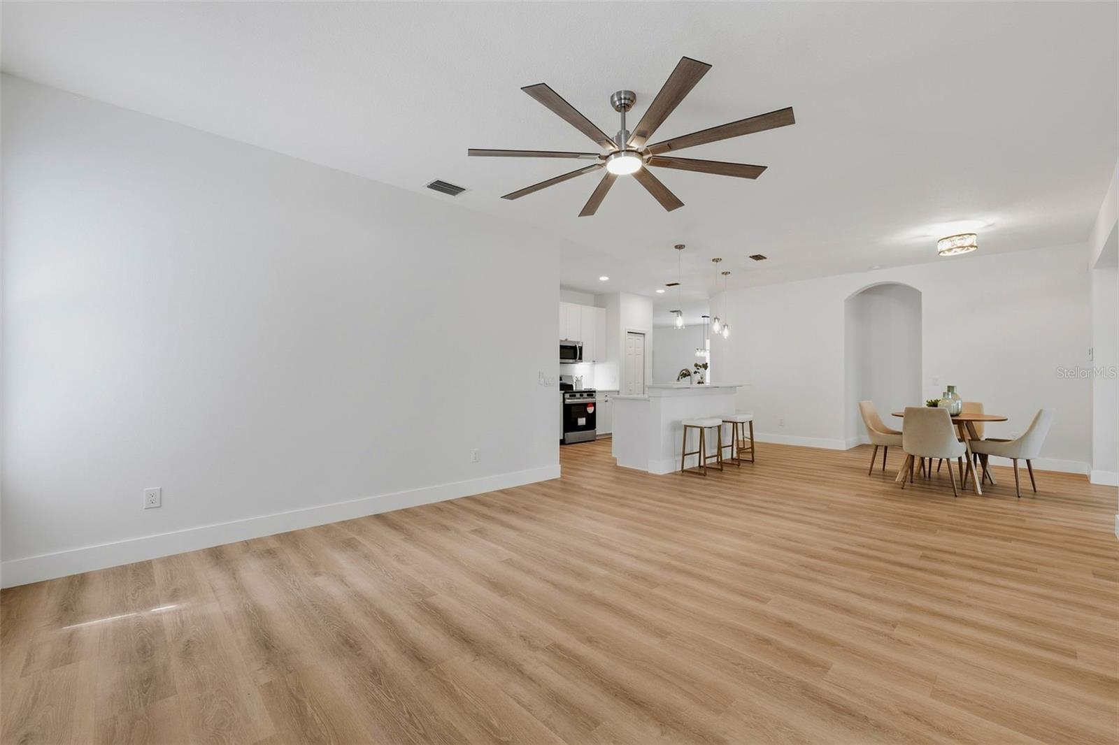 2927 MINUTEMAN LN — photo 17
