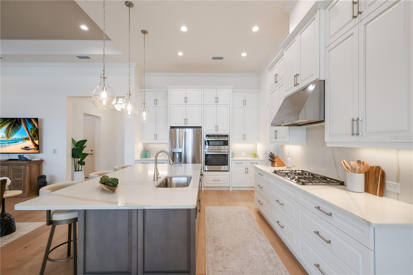 309 BOCELLI DR — photo 13