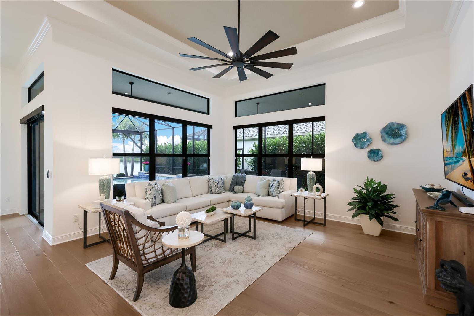 309 BOCELLI DR — photo 8