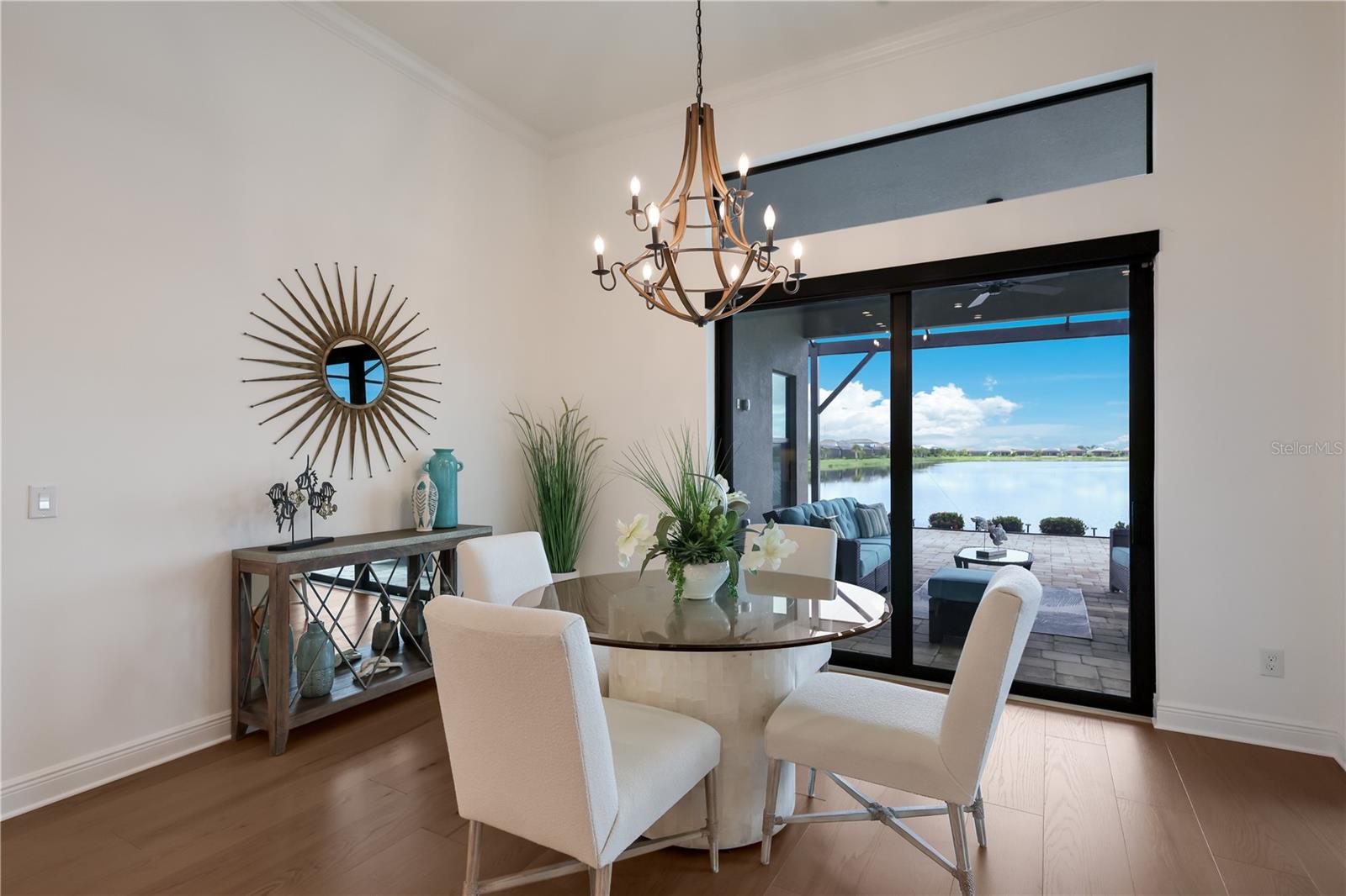 309 BOCELLI DR — photo 17