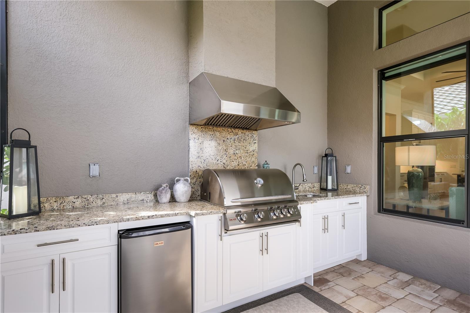 309 BOCELLI DR — photo 40