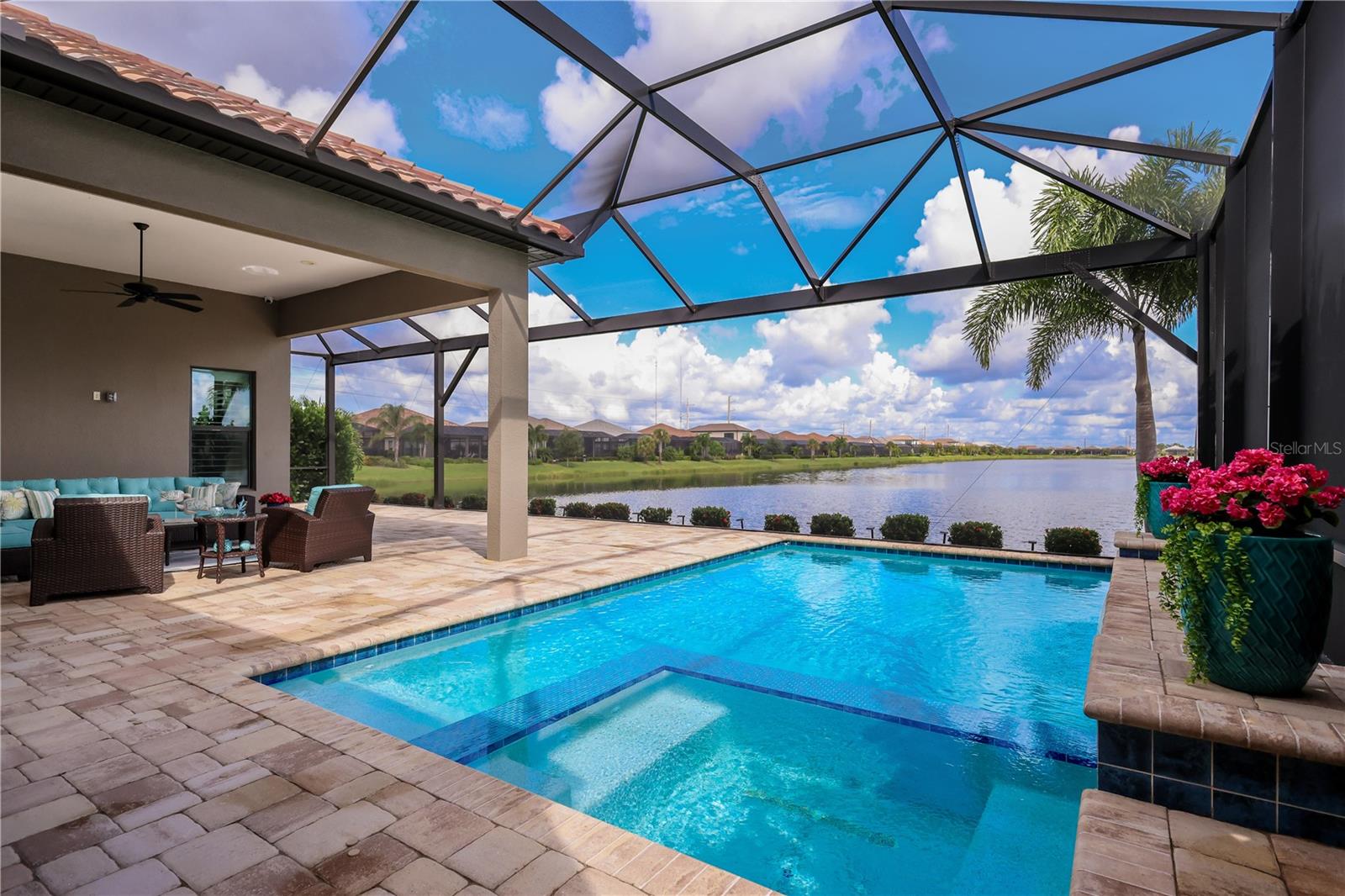 309 BOCELLI DR — photo 41