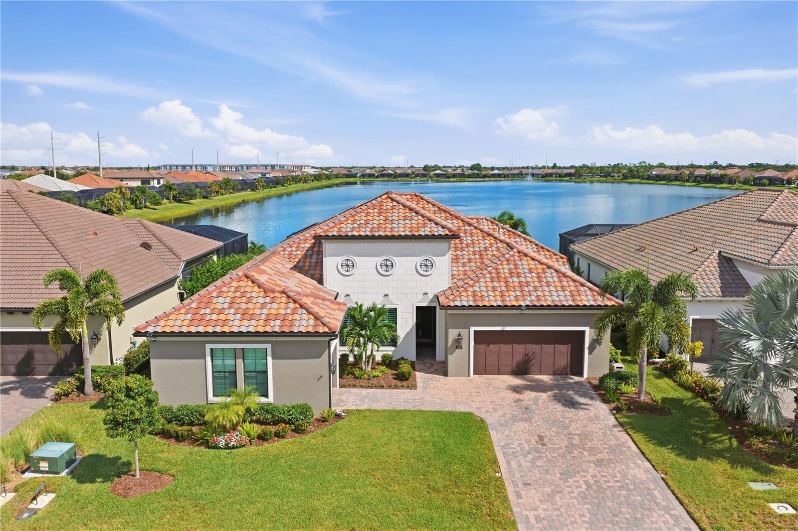 309 BOCELLI DR — photo 3