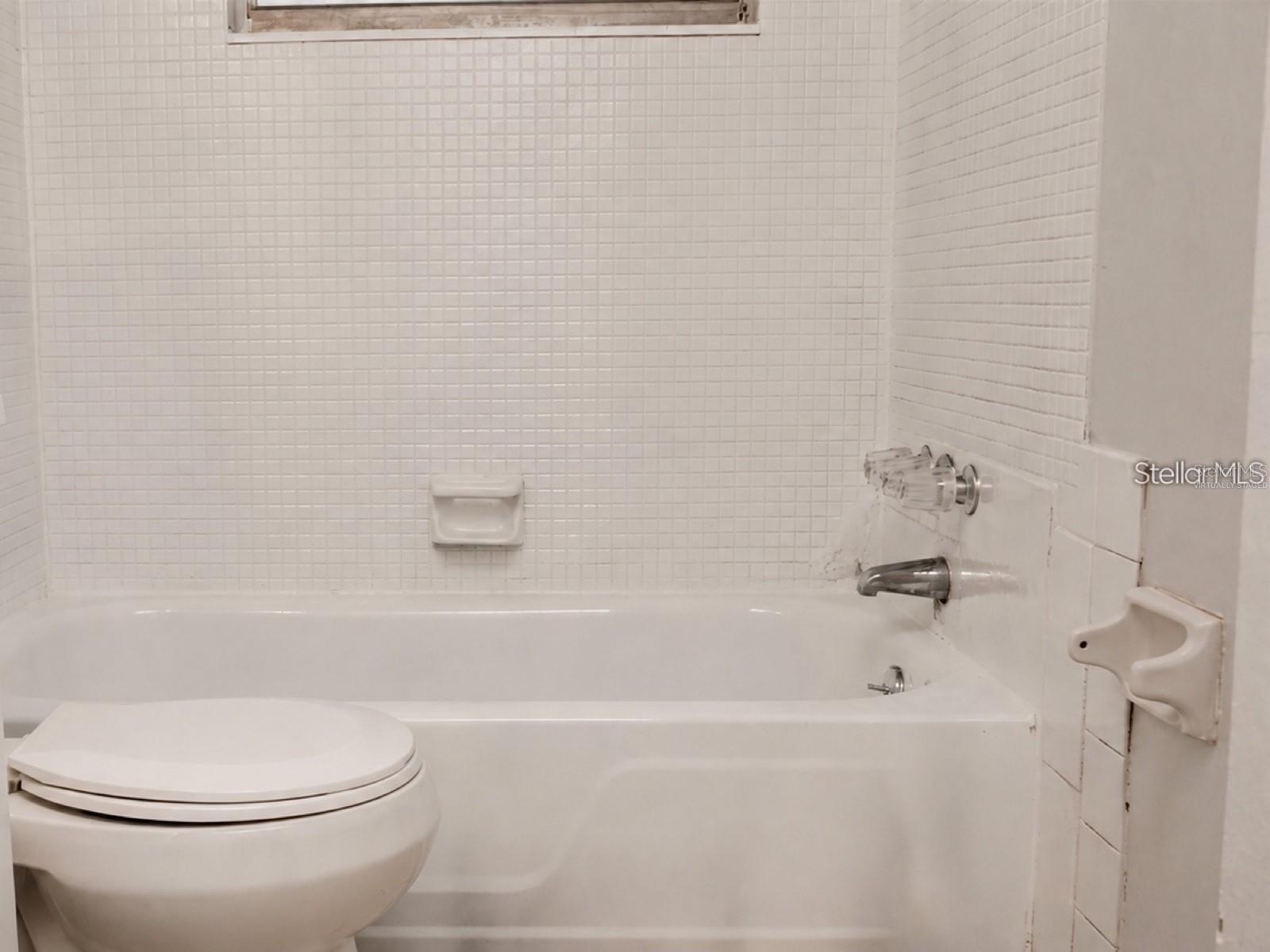 9416 GREYSTONE RD #A — photo 5