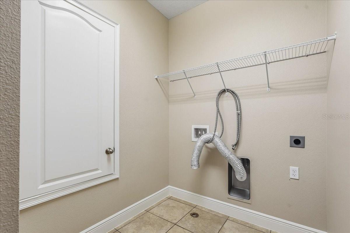 7340 MILESTONE DR — photo 45