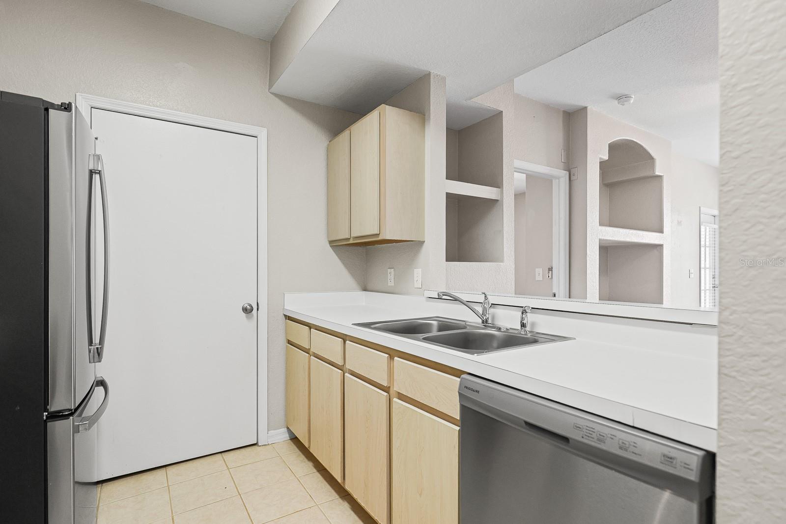 8513 LUCUYA WAY #209 — photo 3