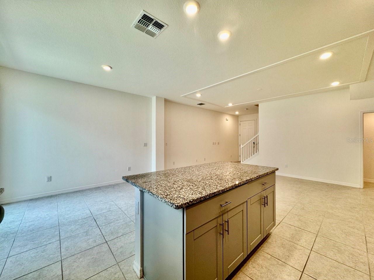 34209 ROGALLO LN — photo 8