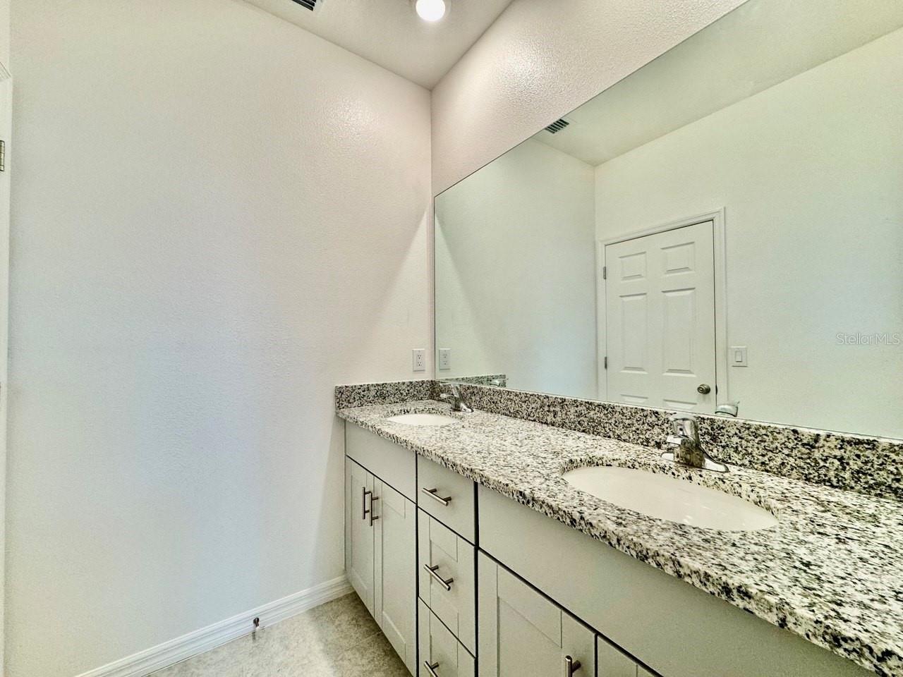 34209 ROGALLO LN — photo 21