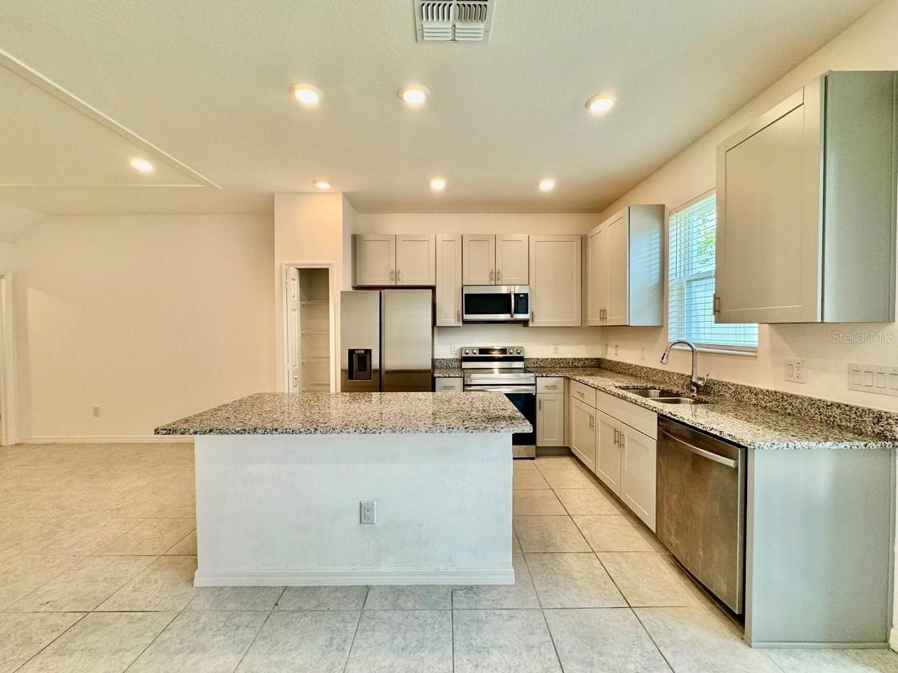34209 ROGALLO LN — photo 7