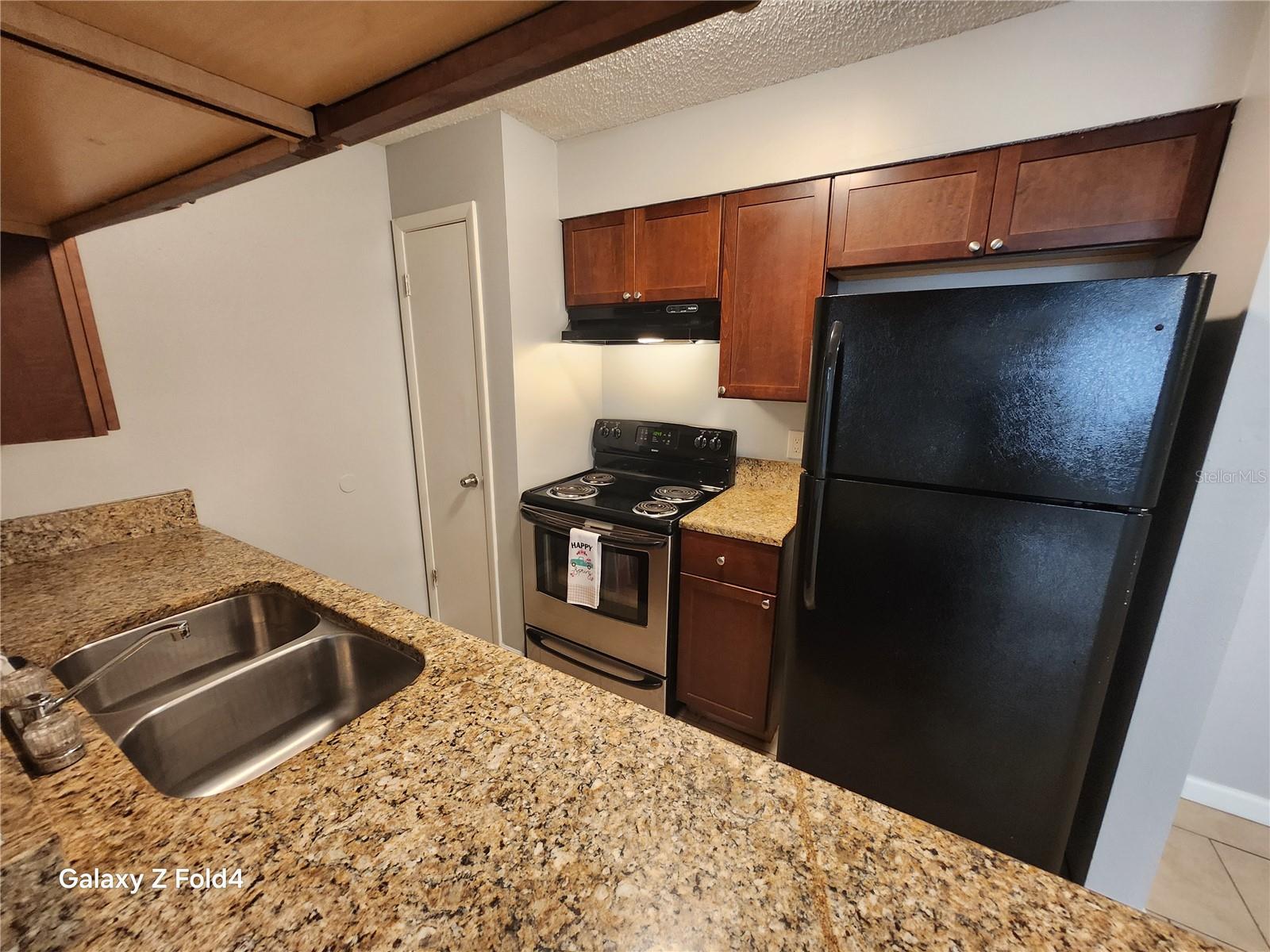 638 GOLDEN RAINTREE PL — photo 6