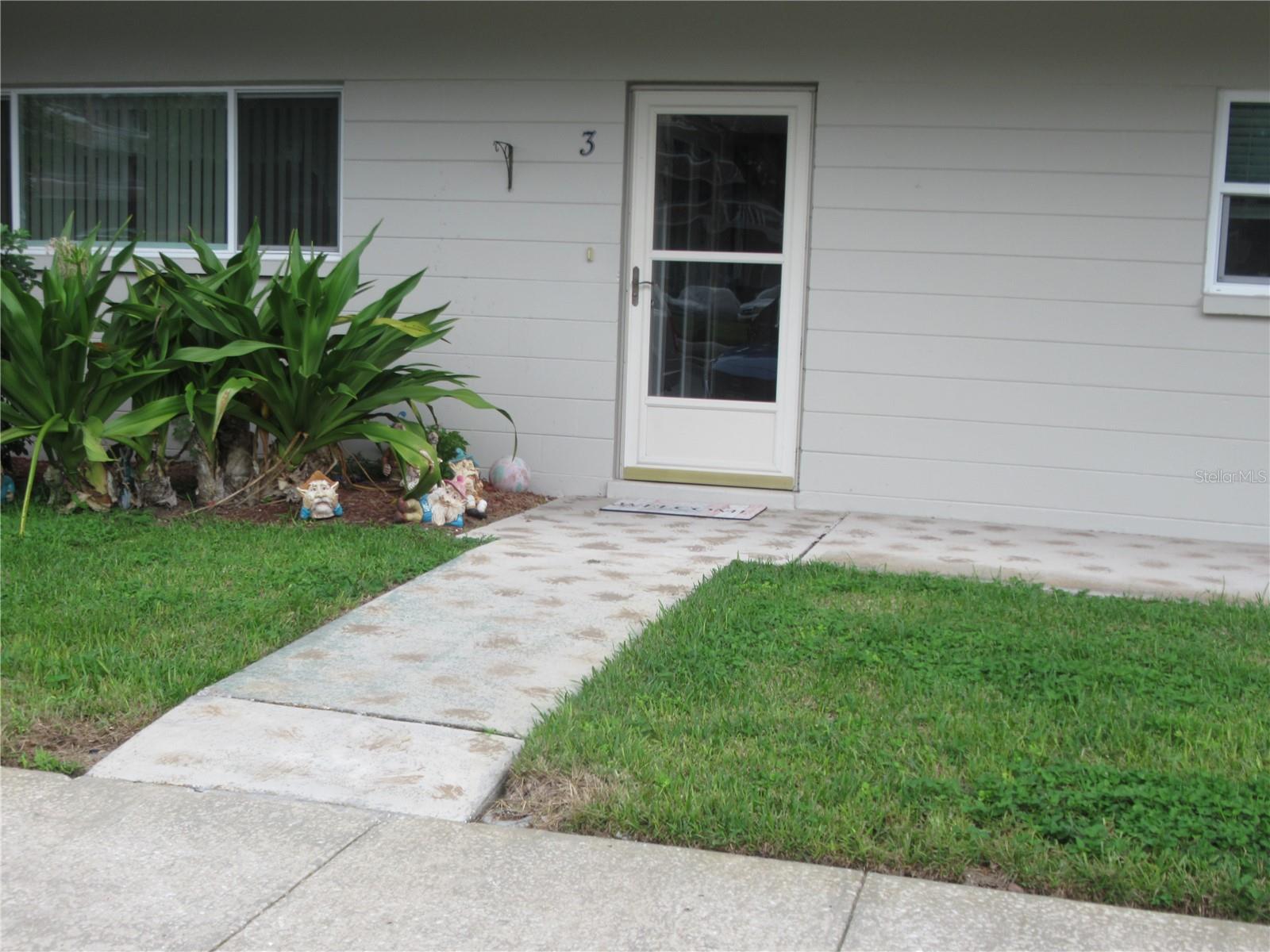 2441 PERSIAN DR #3 — photo 2