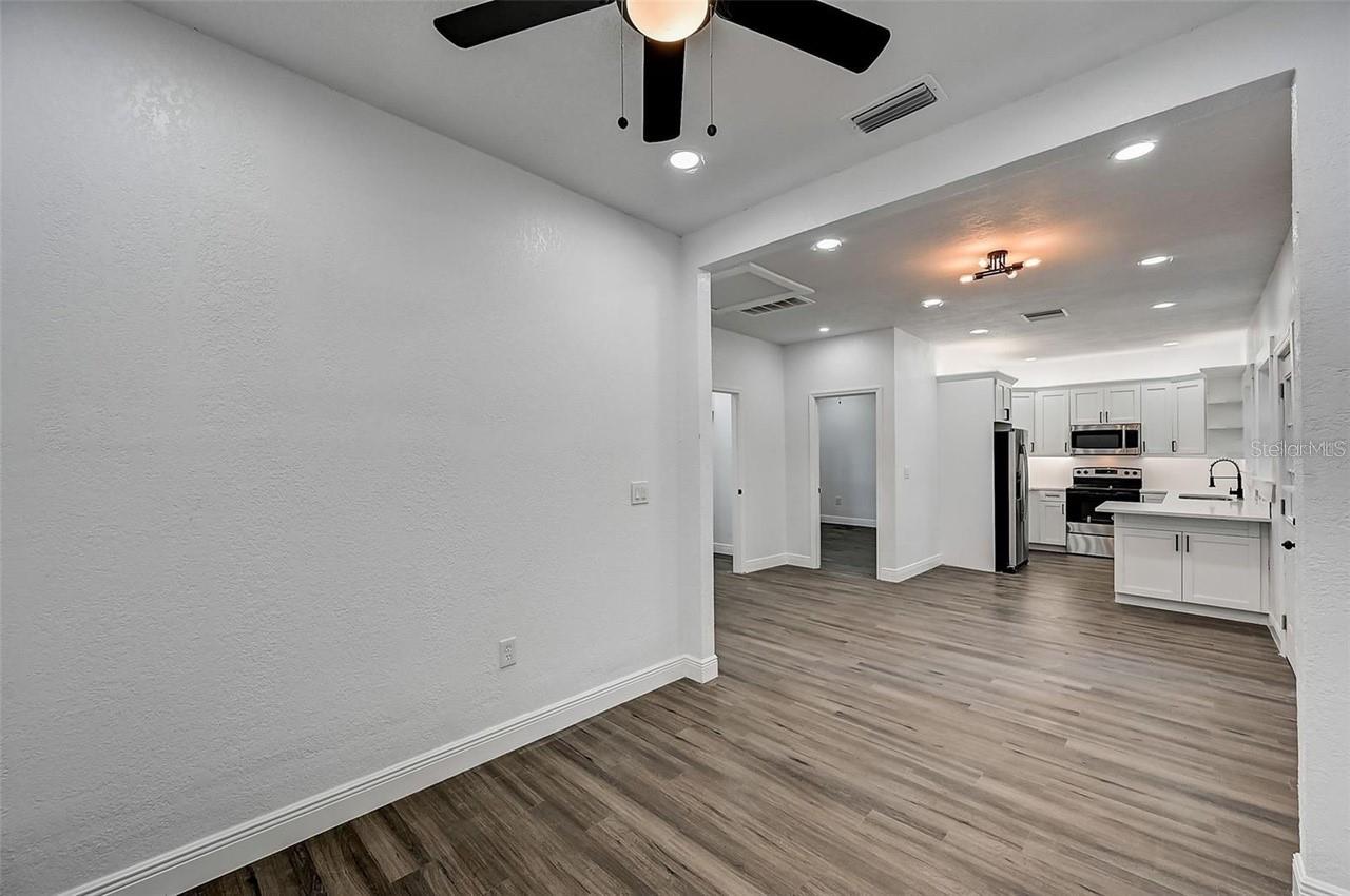 1622 BALLARD PARK DR — photo 4