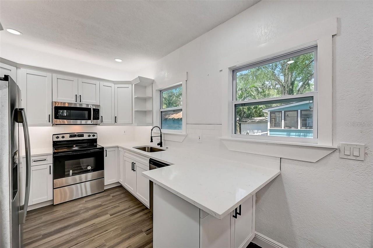 1622 BALLARD PARK DR — photo 8