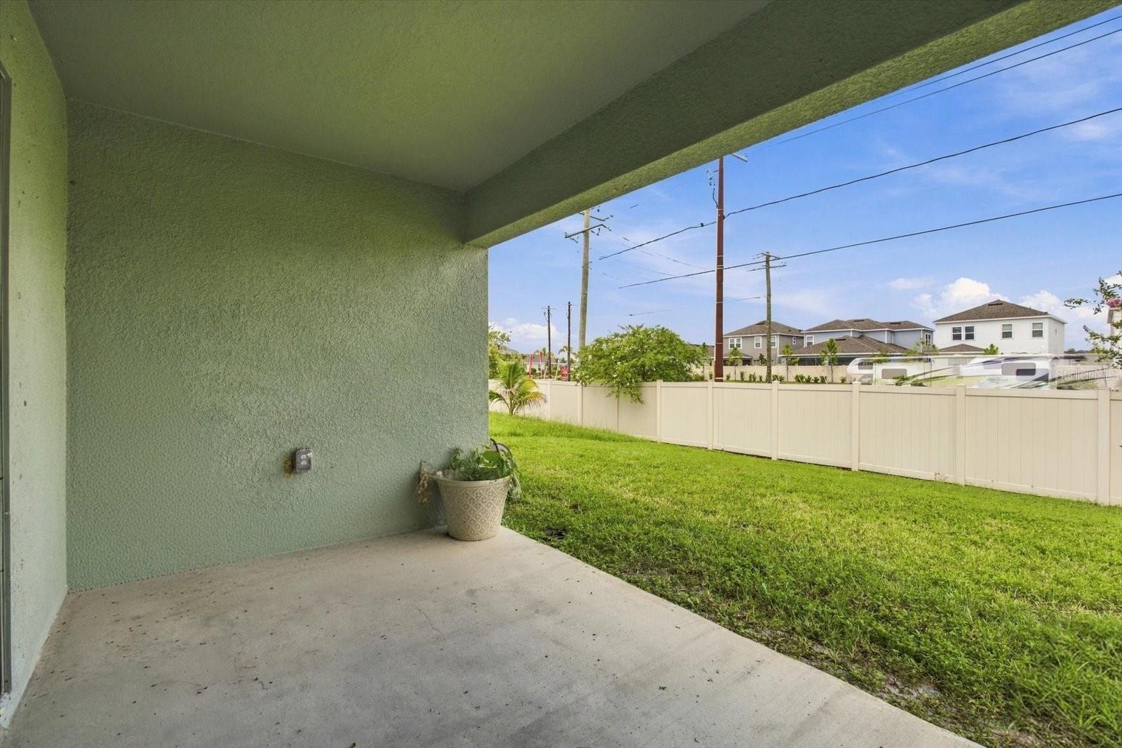 810 CHATHAM WALK DR — photo 32