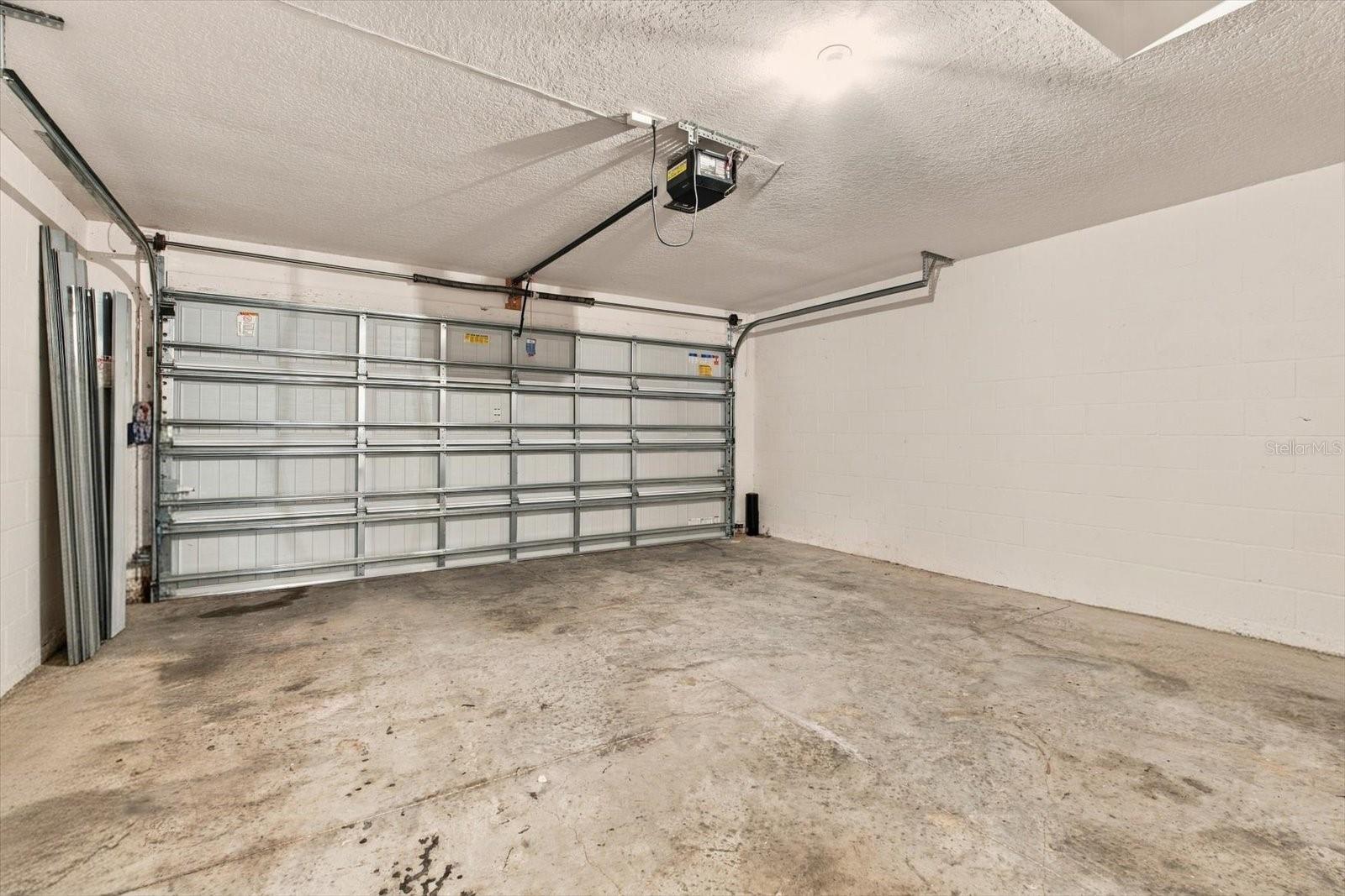 810 CHATHAM WALK DR — photo 27