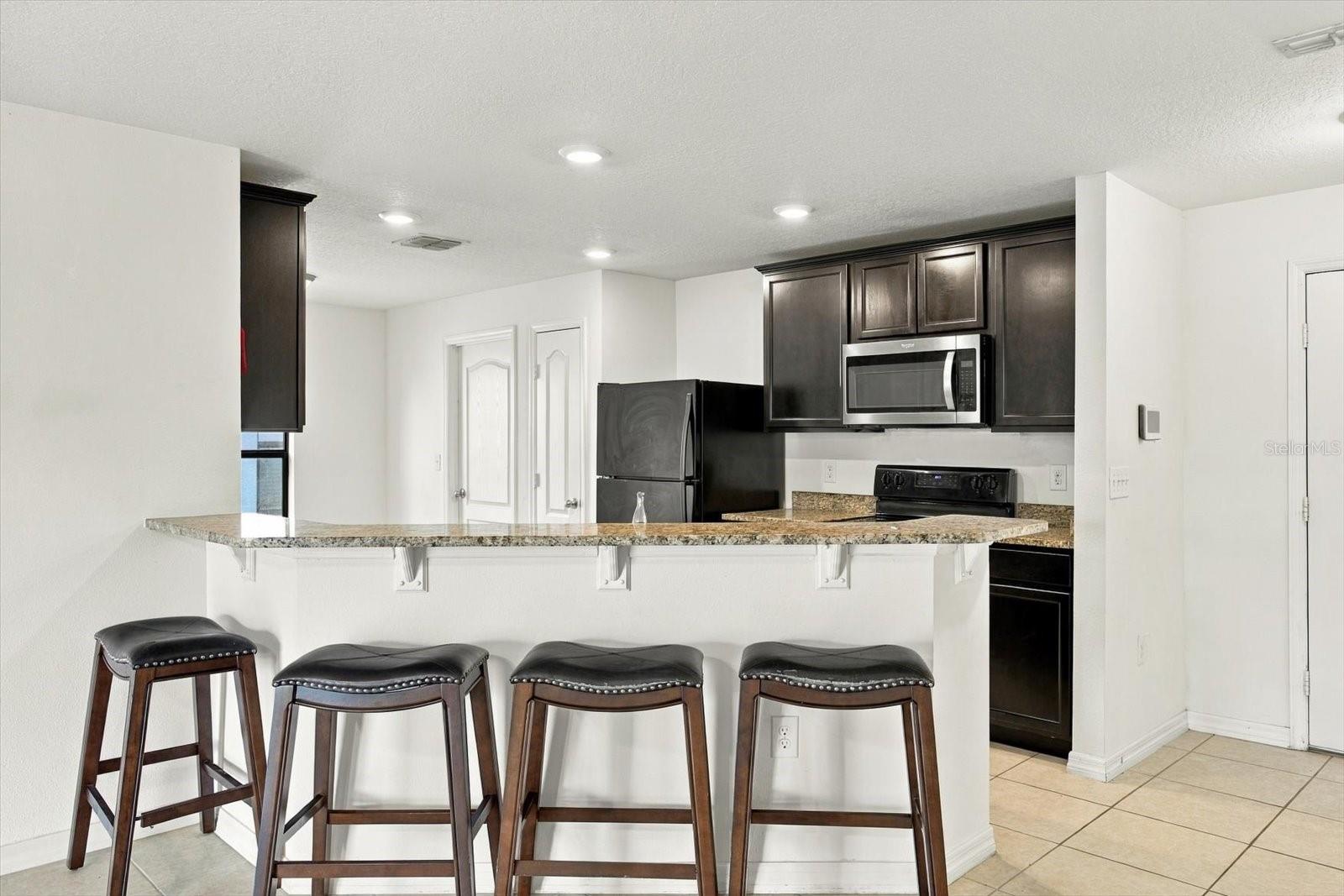 810 CHATHAM WALK DR — photo 3