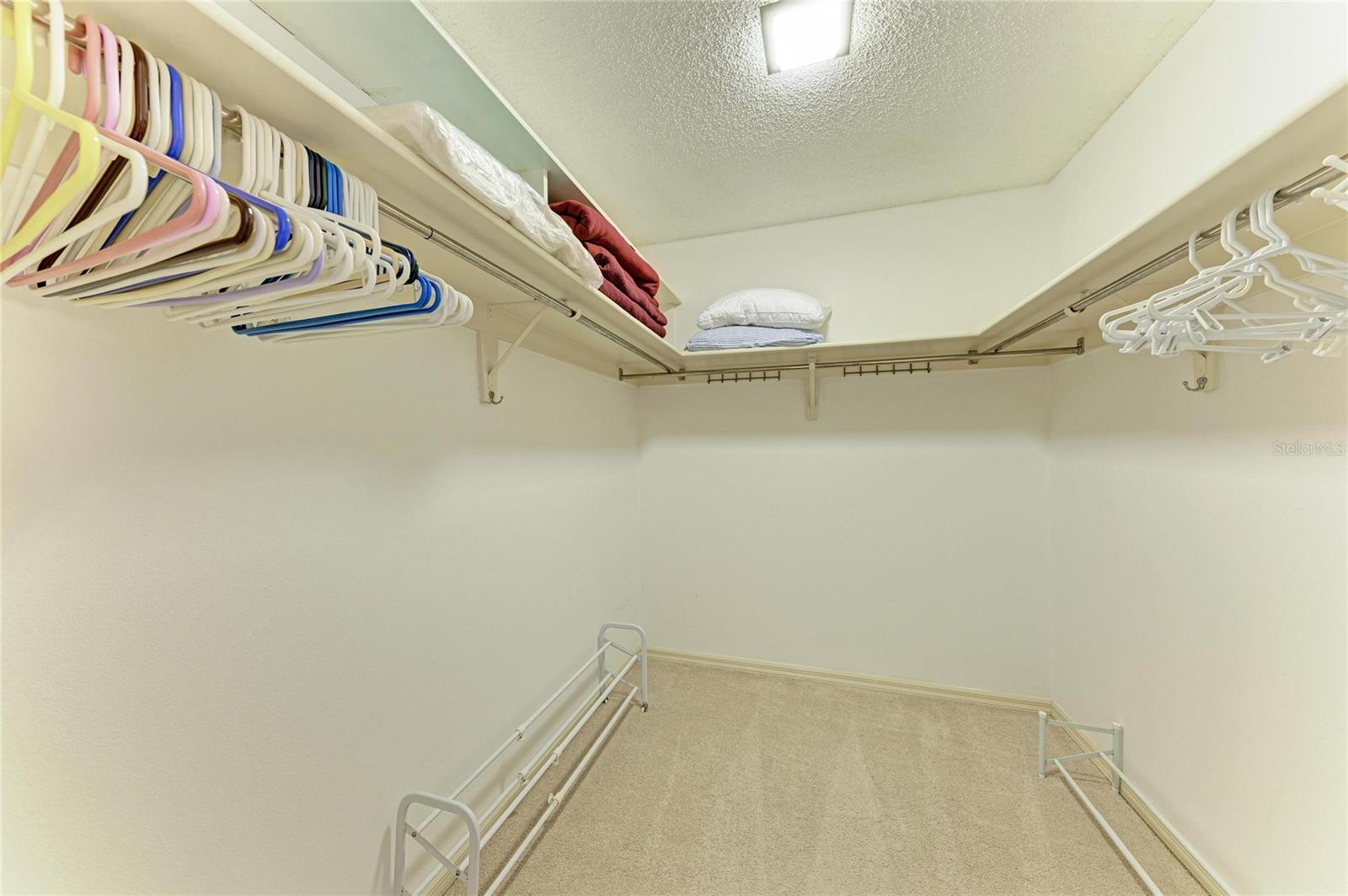 3952 WILSHIRE CIR E #166 — photo 33