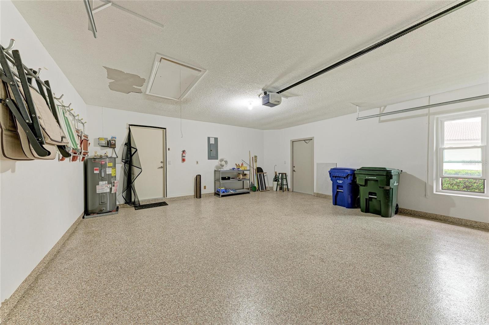 3952 WILSHIRE CIR E #166 — photo 36