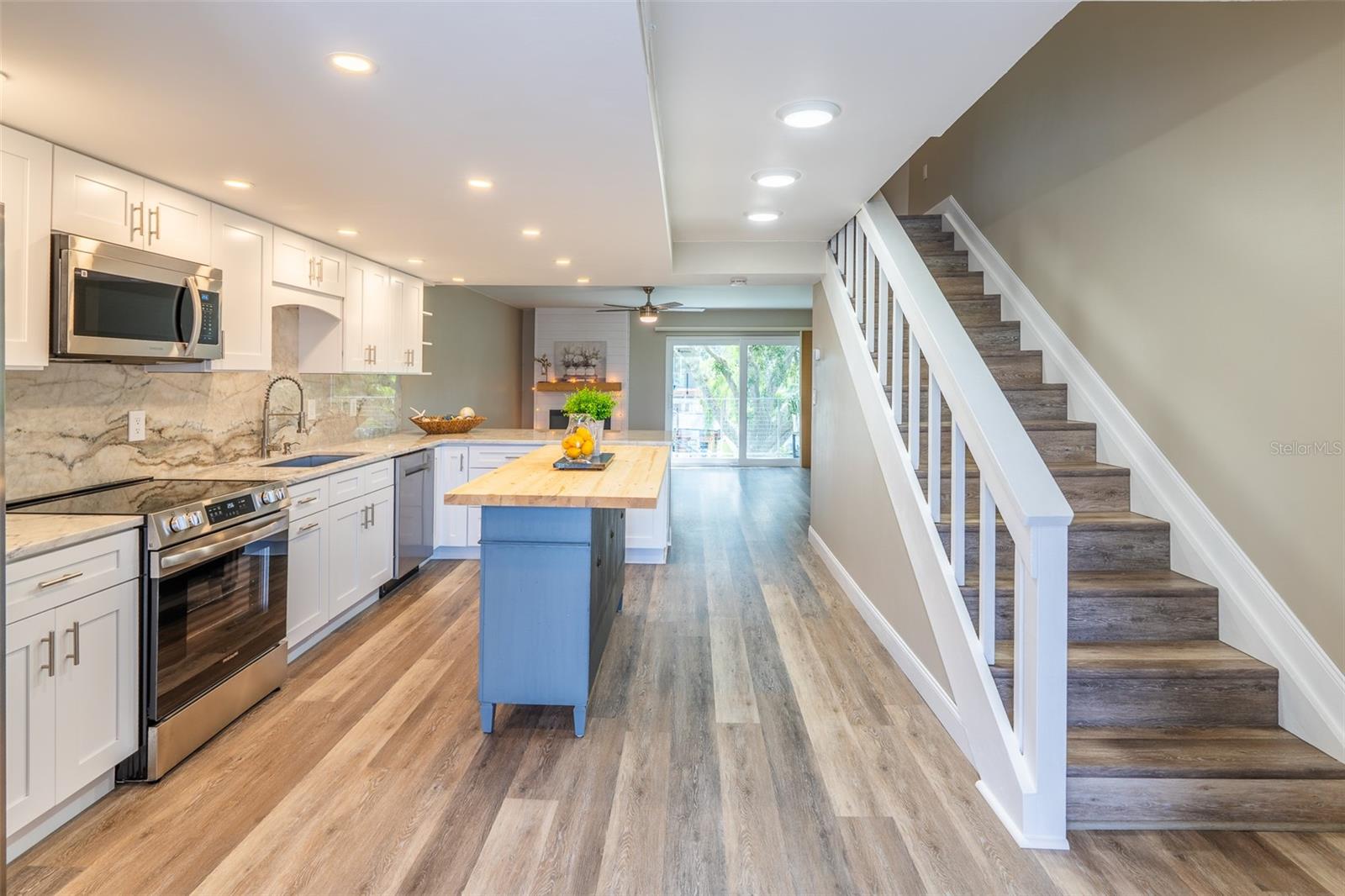 433 S PAULA DR #21 — photo 8