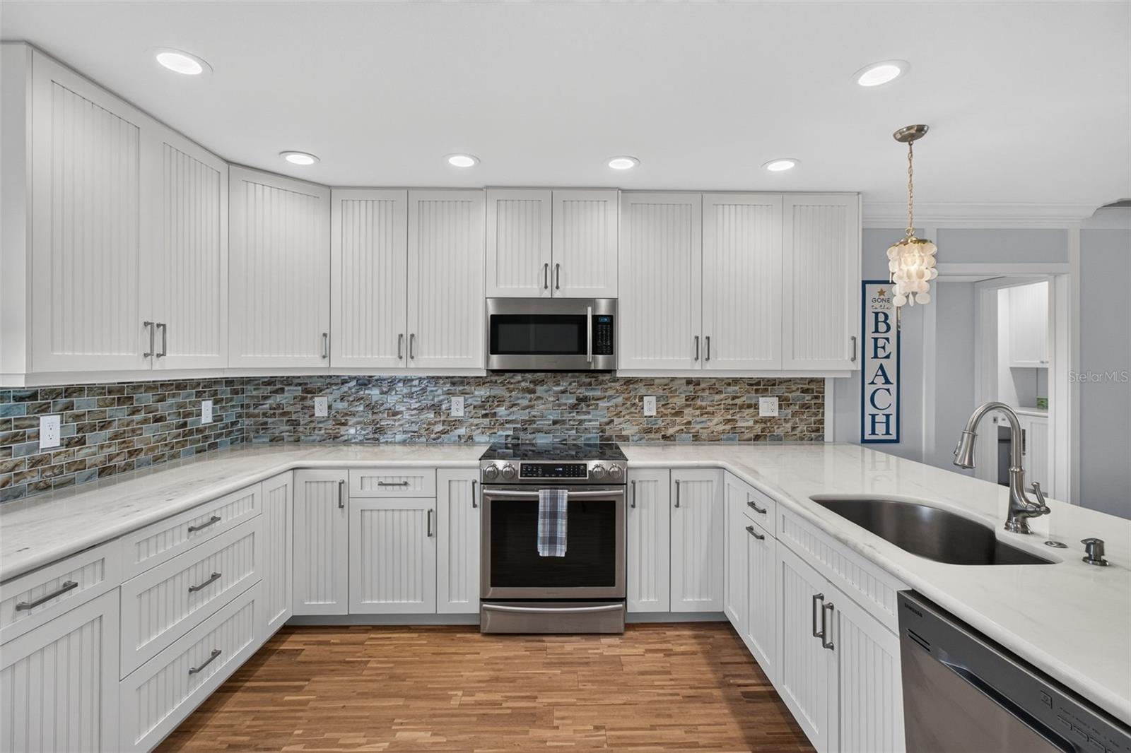 326 WINDRUSH BLVD #202 — photo 5