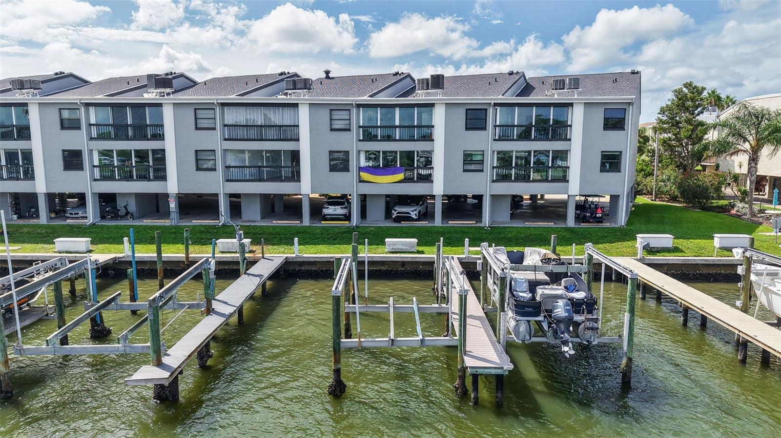 326 WINDRUSH BLVD #202 — photo 42