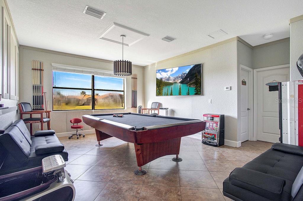 6914 QUIET CREEK DR — photo 36