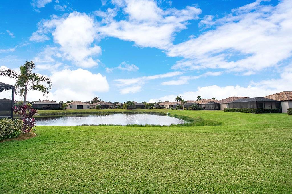 6914 QUIET CREEK DR — photo 39