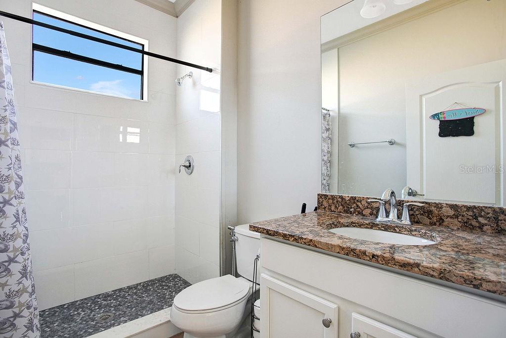 6914 QUIET CREEK DR — photo 28