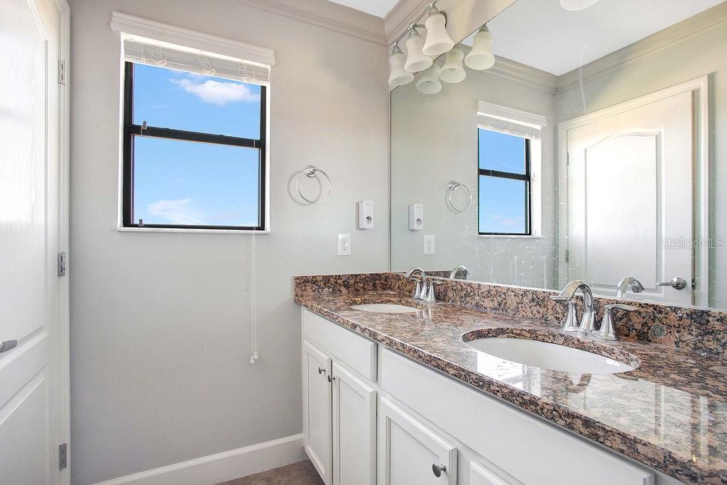 6914 QUIET CREEK DR — photo 23