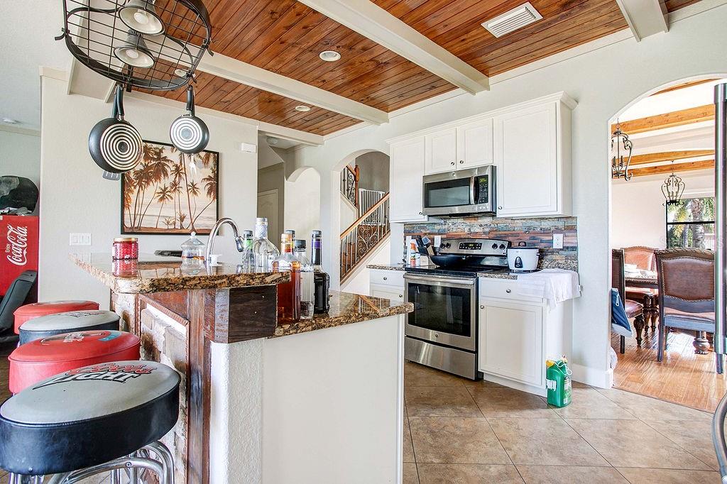 6914 QUIET CREEK DR — photo 13