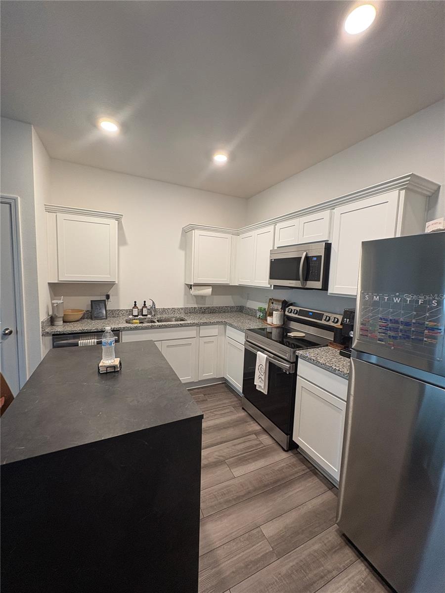 6175 DAERR RIDGE ST — photo 4
