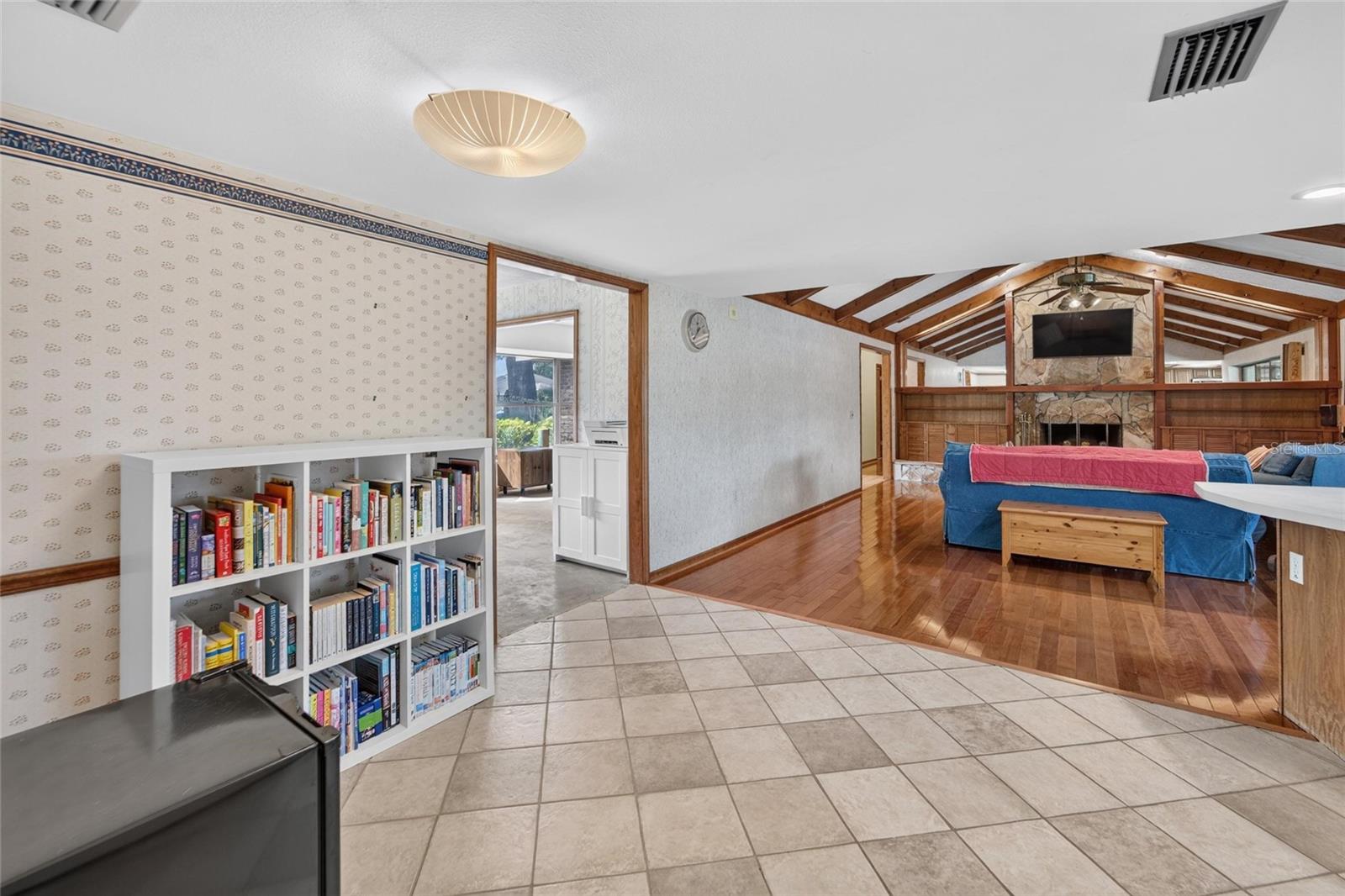 4104 BROOKE DR — photo 22