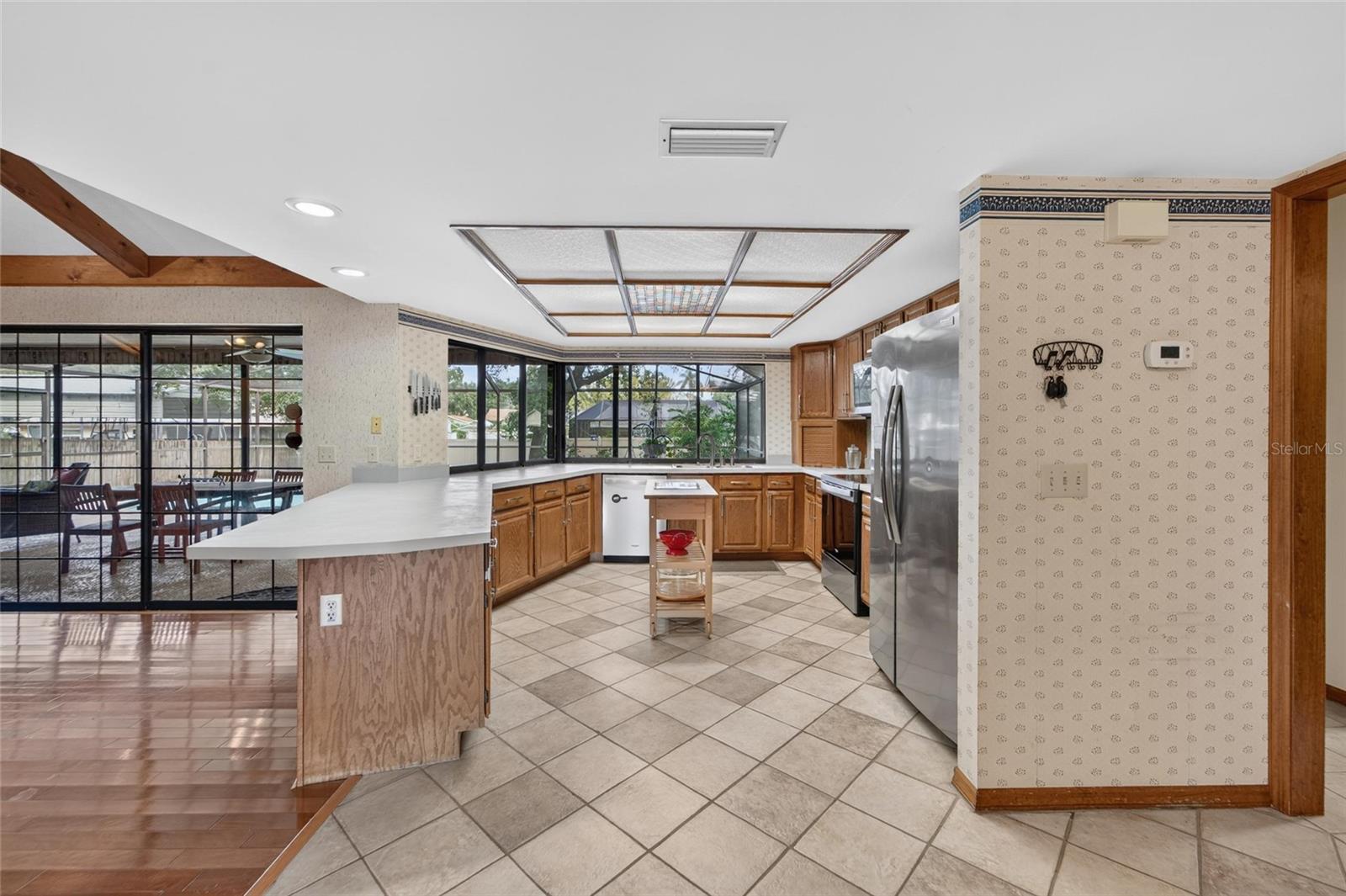 4104 BROOKE DR — photo 23