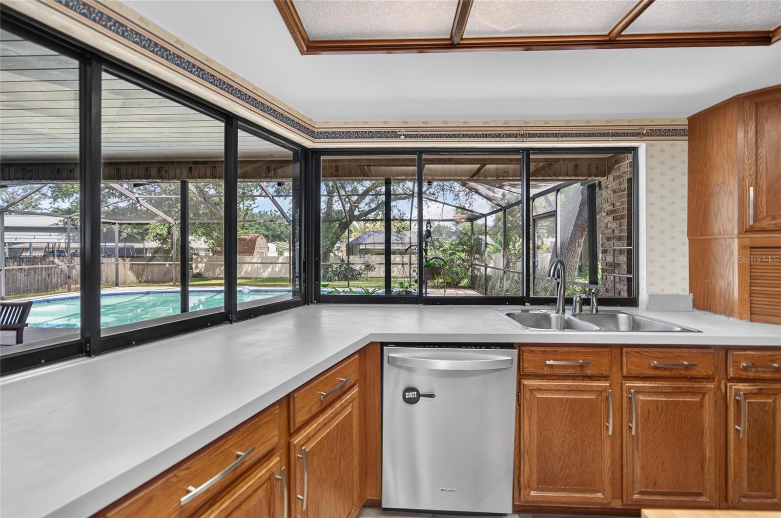 4104 BROOKE DR — photo 25